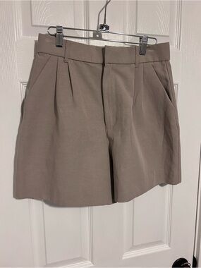 Zara Beige High-Waist Pleated Shorts